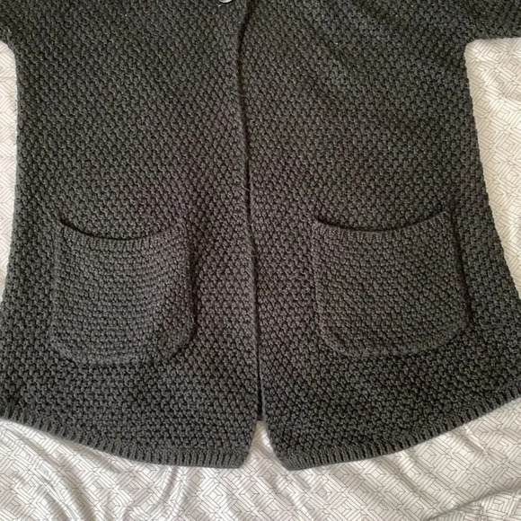 Chico’s Wool Blend Knit heavy Cardigan Shrug Sweater Short Sleeve size 2 Black - Picture 5 of 8